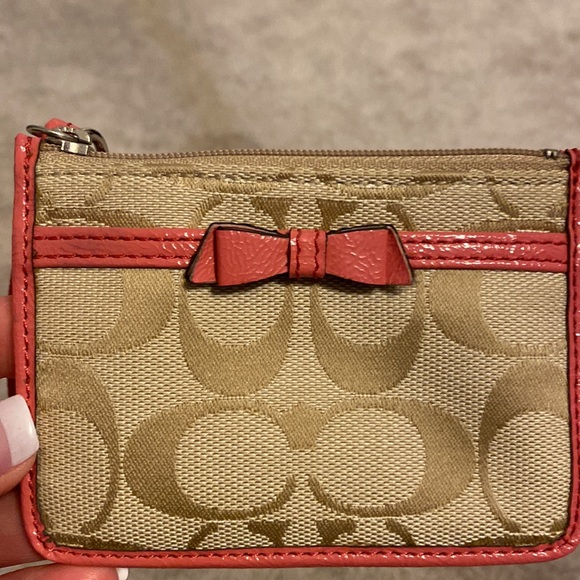 Coach wristlet - Picture 9 of 9